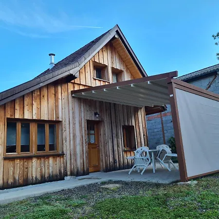 Le Du Bois Joli Holiday home *
